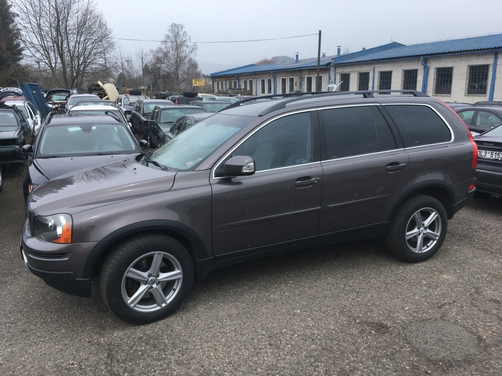 XC90 hneda 023